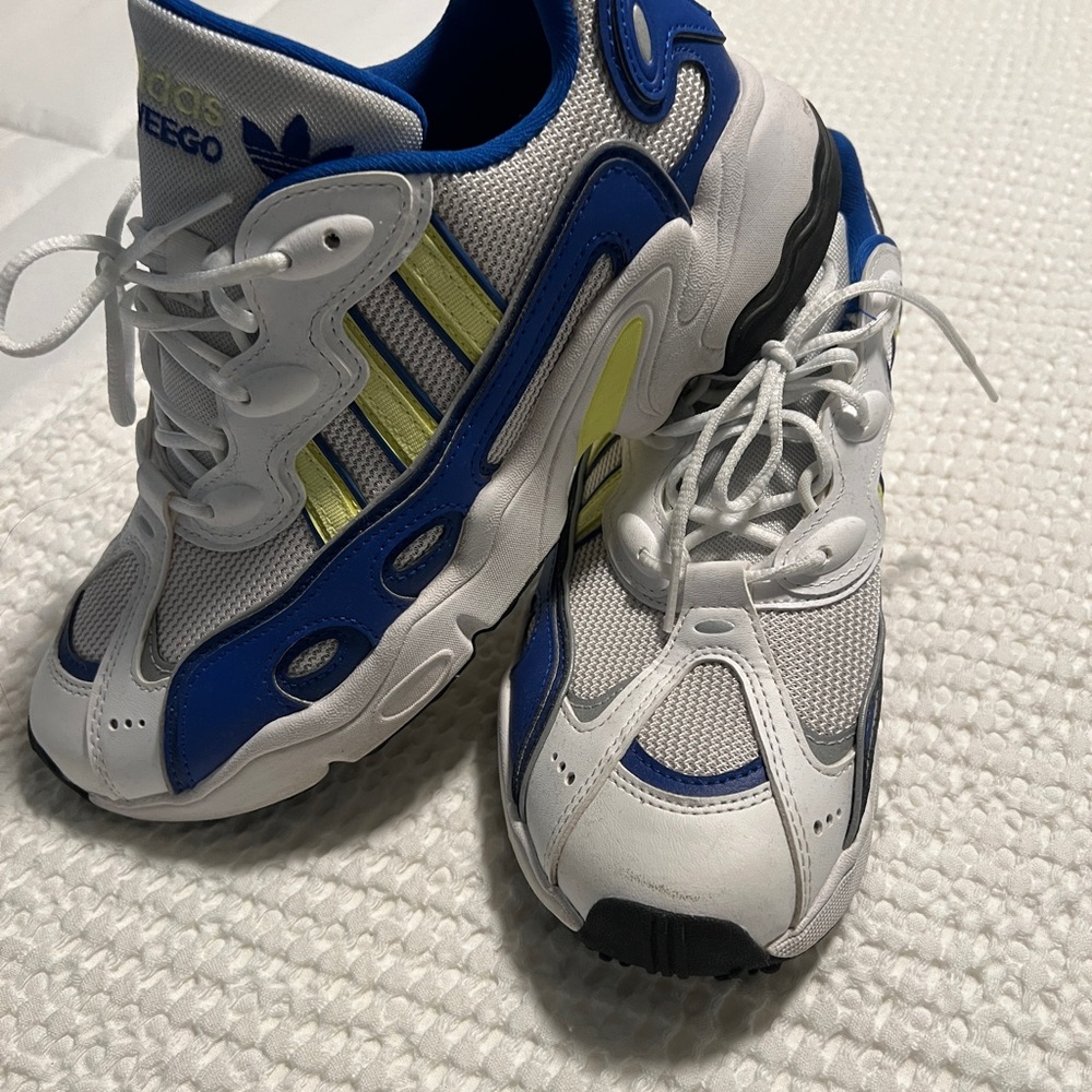 Adidas OZWEEGO Sneakers in Blue, White, and Yellow